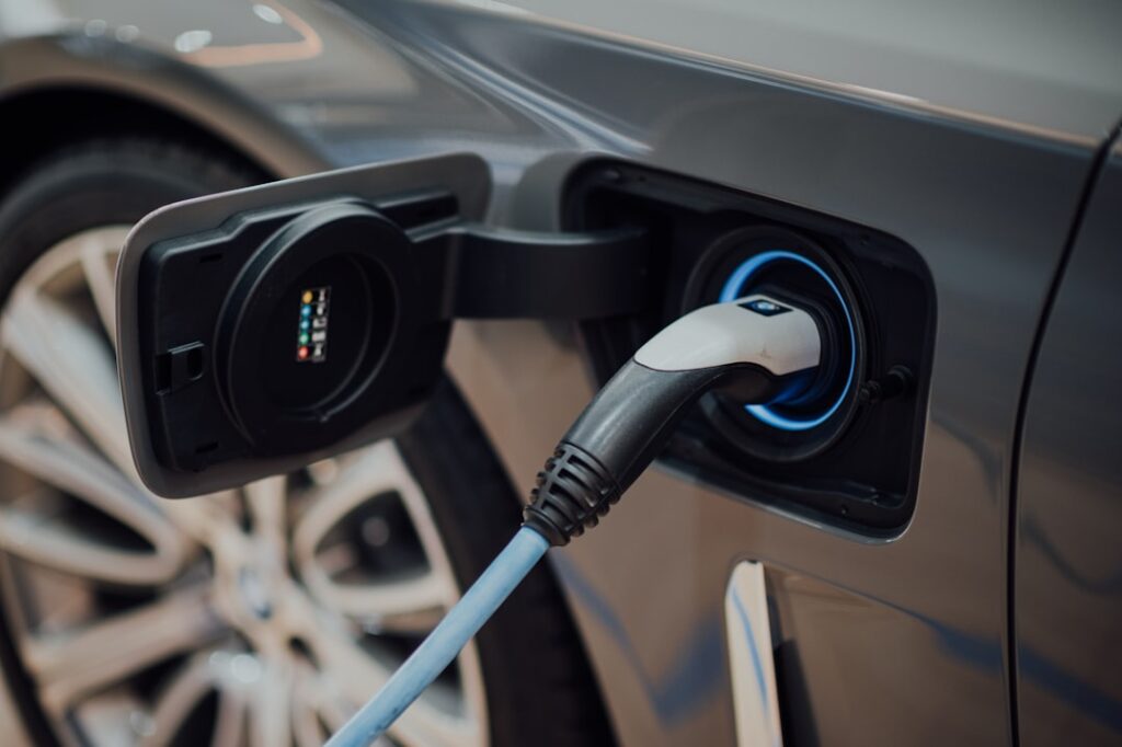 Detalj električnog automobila za temu održavanje kineskih EV modela i servis