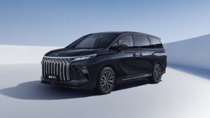Dongfeng Forthing V9 HEV